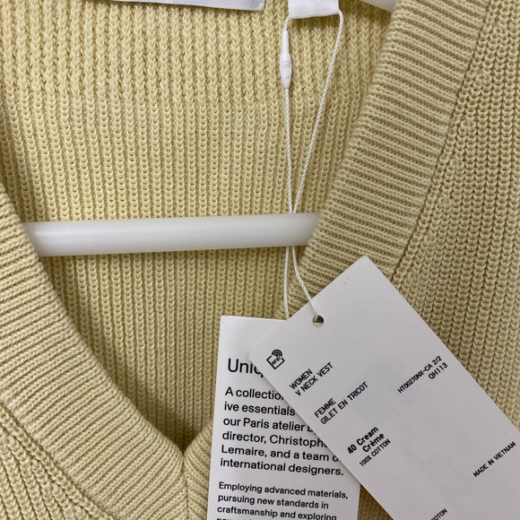 Uniqlo U V Neck Vest Yellow - Picture 2 of 3